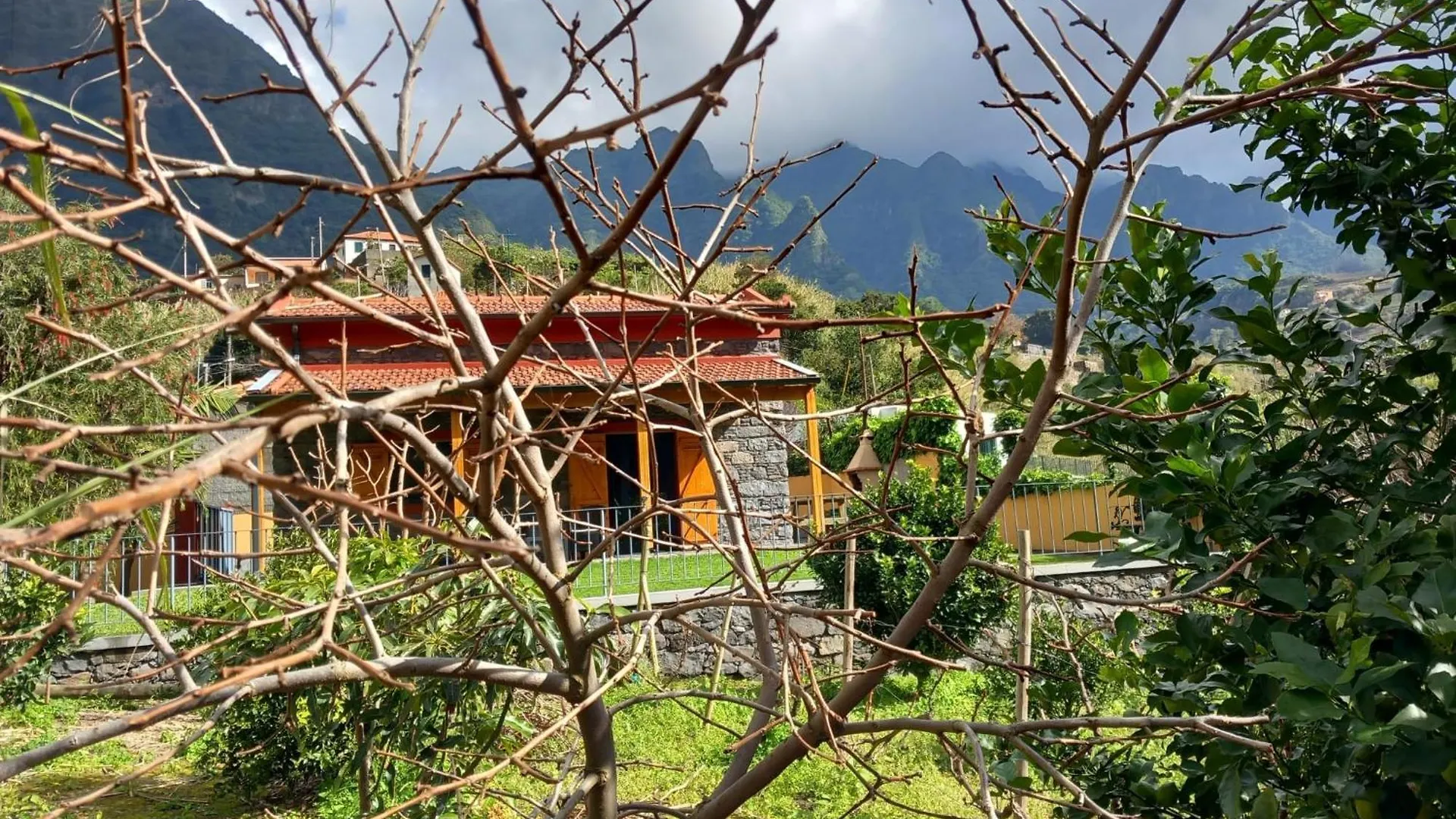 Vakantiehuis Refugio Do Limoeiro Villa São Vicente Portugal